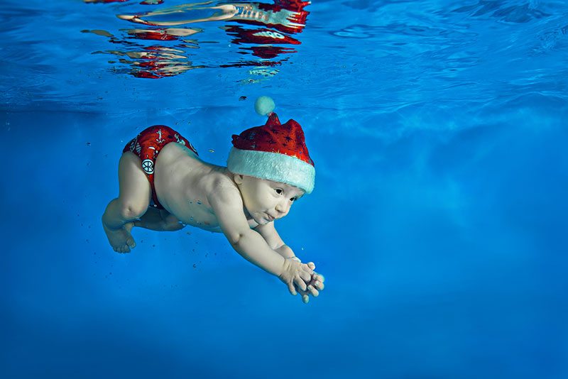 婴儿游泳什么时候开始接触最合适